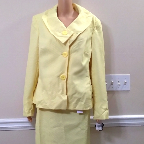 Emily Women's skirt set - Picture 2 of 8